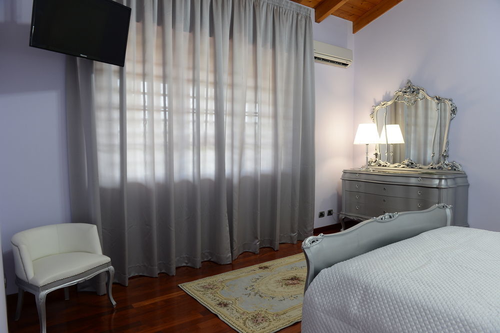 Il Giardino Delle Jacaranda Bed and Breakfast Talsano Εξωτερικό φωτογραφία